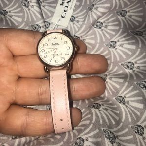 Super cute everyday coach watch!